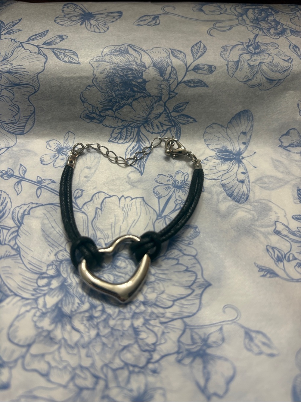 Silver tone Heart Cord Bracelet - Black -